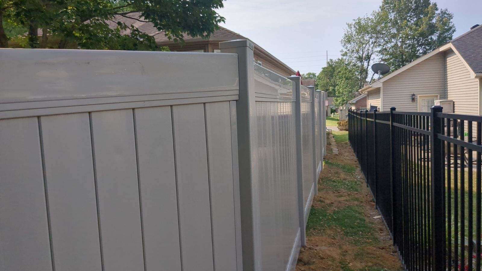 vinyl fencing